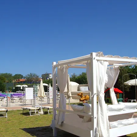 Appart hôtel Cleo Llido Degli Estensi