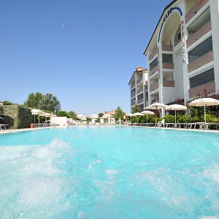 Cleo Llido Degli Estensi