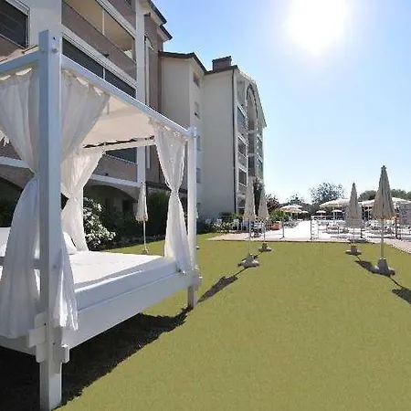Cleo Appart hôtel Llido Degli Estensi